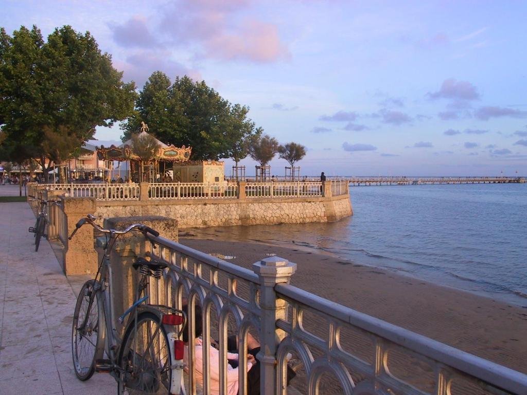 Villa Robert Shumann, A 700 M De La Plage Andernos-les-Bains Room photo